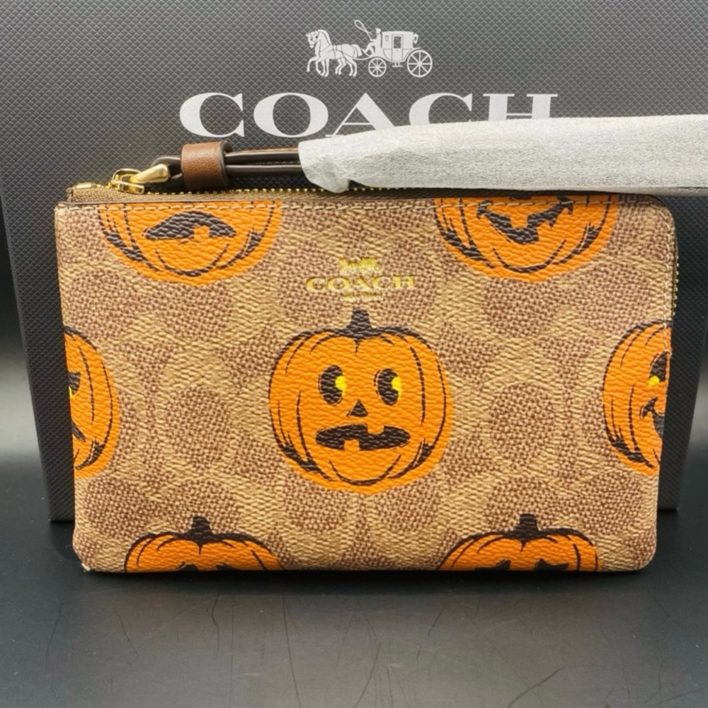 Coach Corner Zip Wristlet in Signature Canvas with Halloween Pumpkin Print